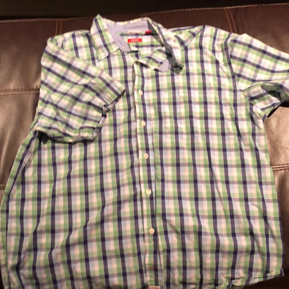 Izod short sleeve button down shirt 2xl